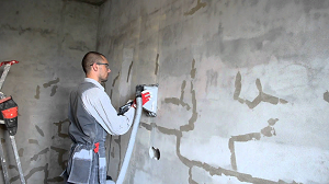 Штробление бетонных стен: правила и этапы
